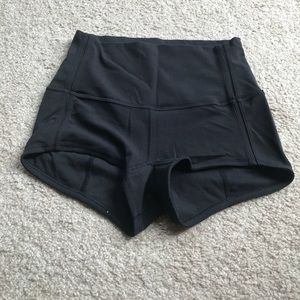 Lululemon spandex shorts size 4